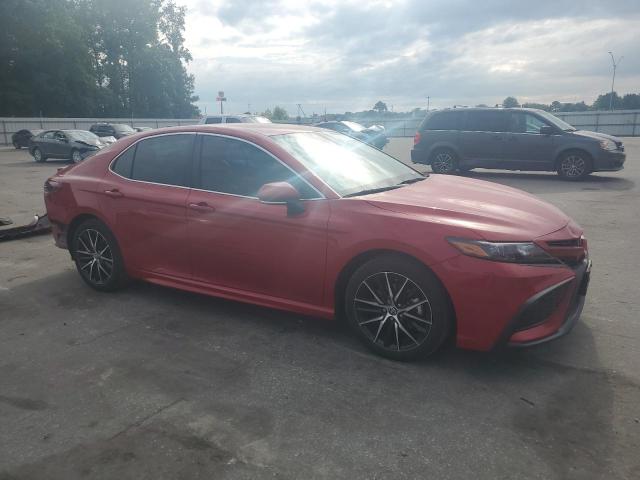  TOYOTA CAMRY 2022 Красный