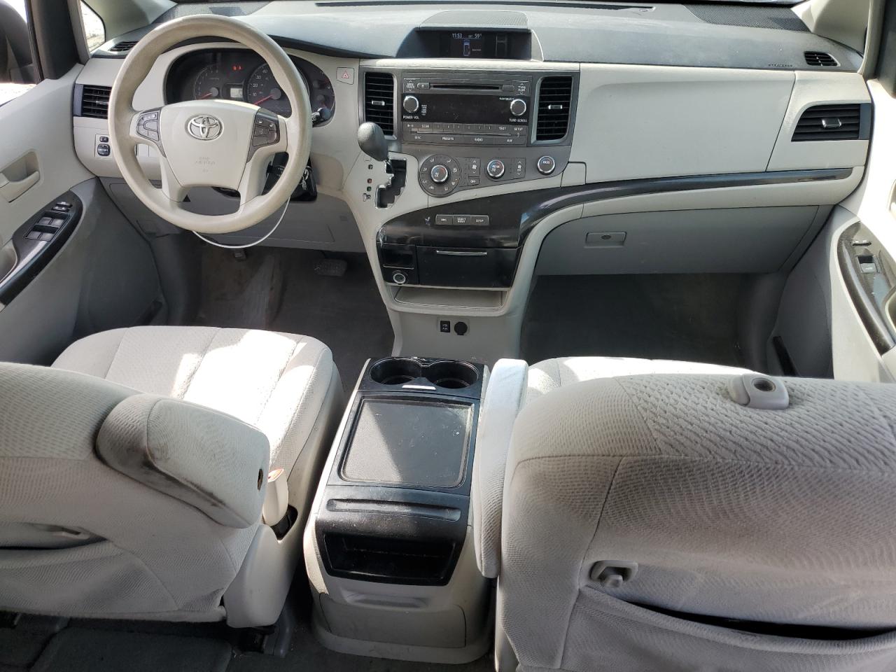 2012 Toyota Sienna Le VIN: 5TDKK3DC7CS215675 Lot: 57048125