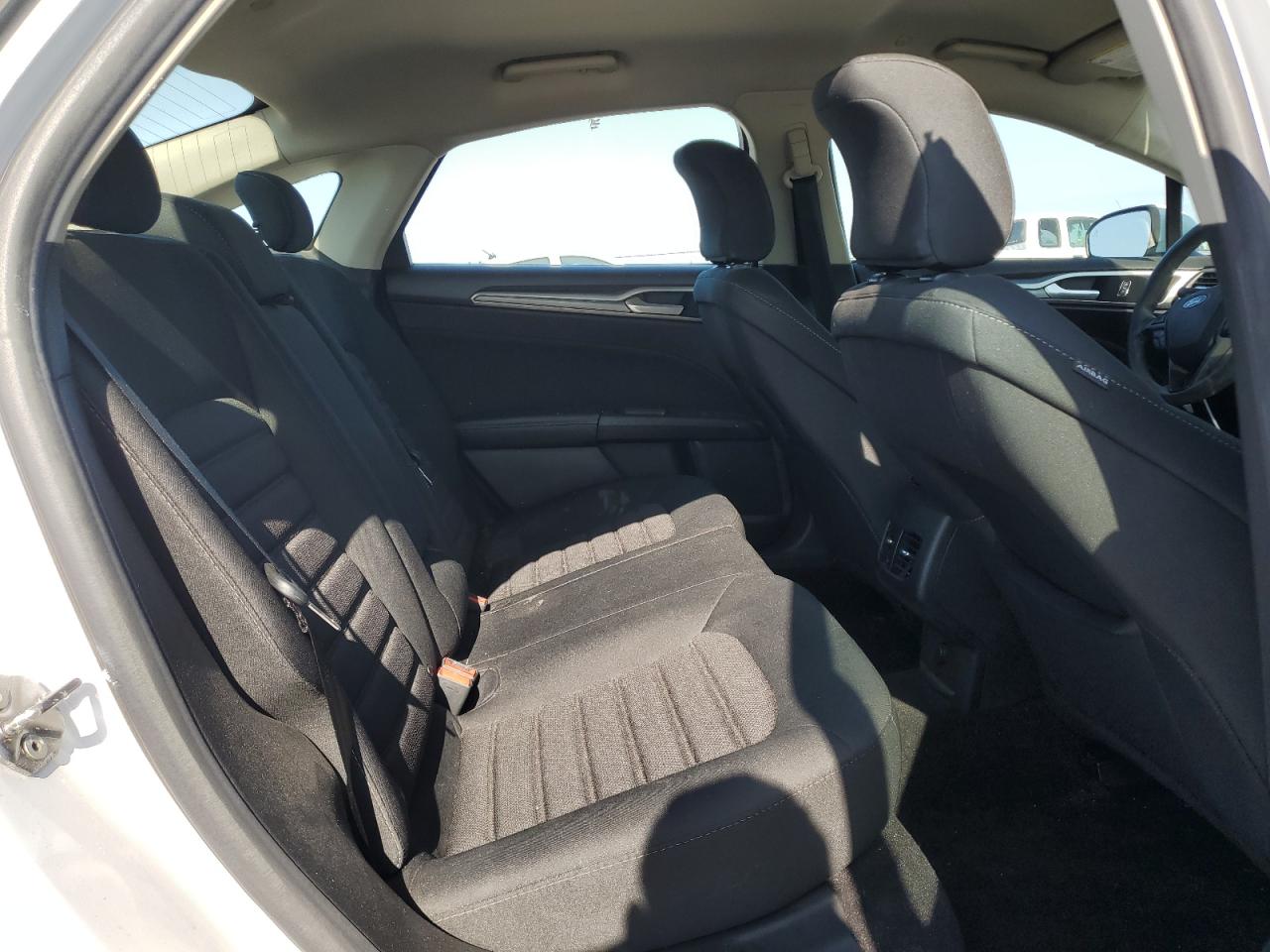 2019 Ford Fusion Se VIN: 3FA6P0LU6KR124867 Lot: 54024445