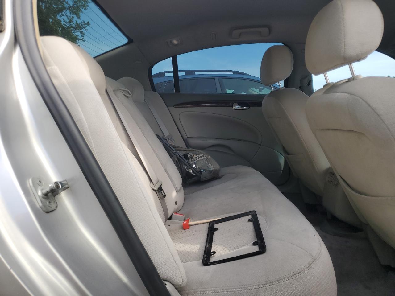 2007 Buick Lucerne Cx VIN: 1G4HP57207U164320 Lot: 56510825