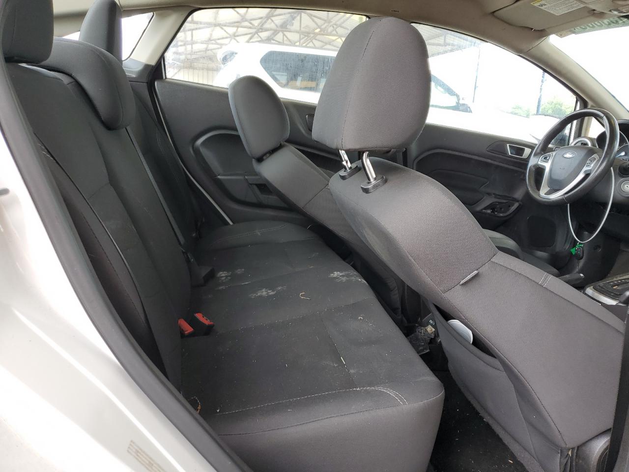 2015 Ford Fiesta Se VIN: 3FADP4BJ5FM223219 Lot: 56153805