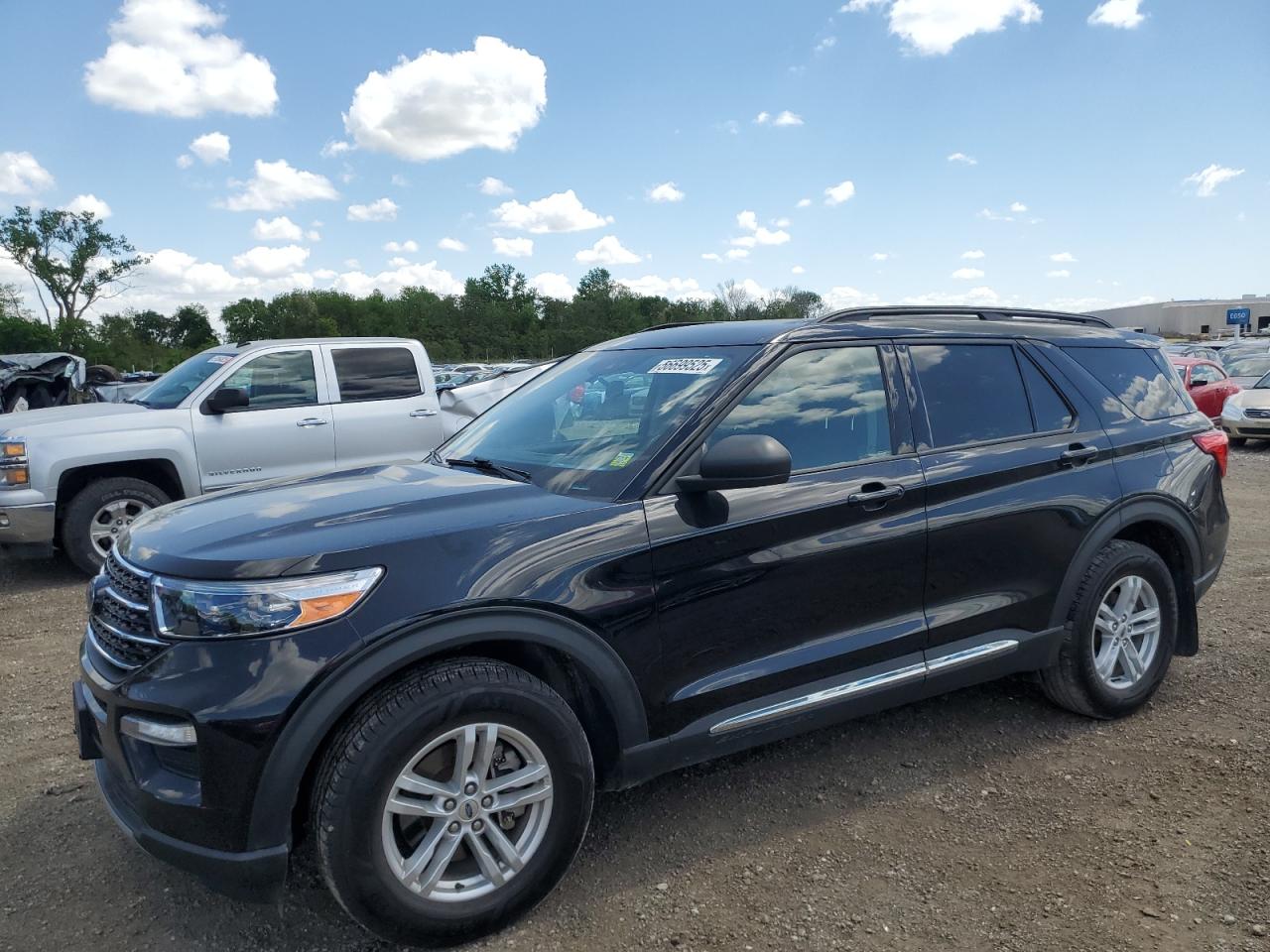 2021 Ford Explorer Xlt for Sale in Des Moines, IA - Rear End