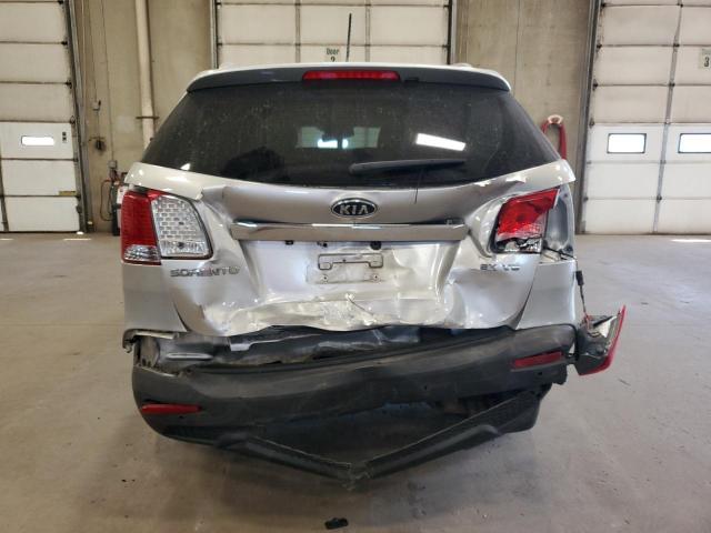 KIA SORENTO 2012 Srebrny