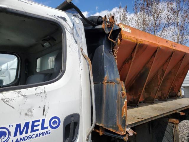 2012 FREIGHTLINER M2 106 MEDIUM DUTY  