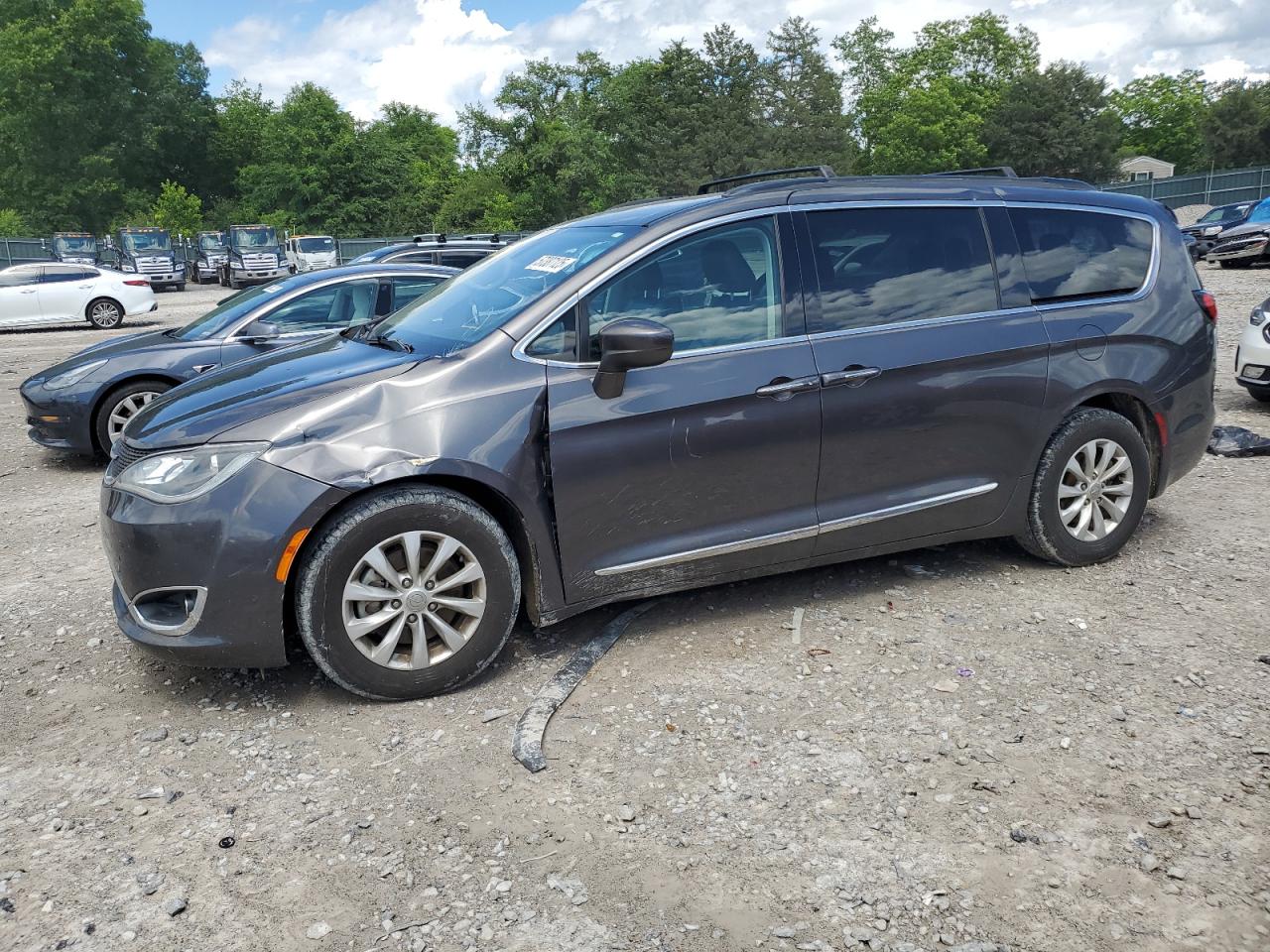 2017 Chrysler Pacifica Touring L за продажба в Madisonville, TN - Rear End