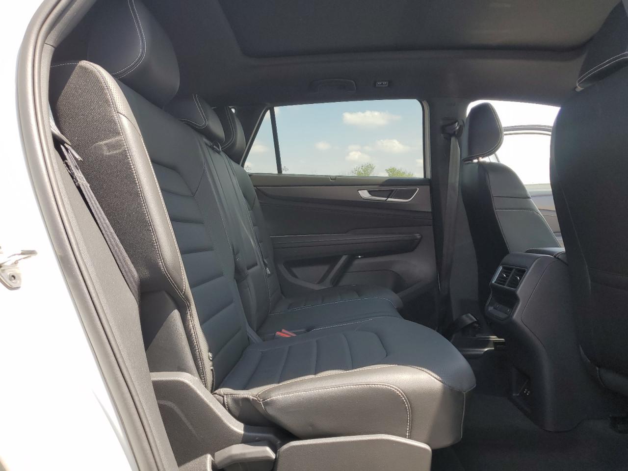 2024 Volkswagen Atlas Cross Sport Sel R-Line VIN: 1V2AE2CA9RC251776 Lot: 56963285