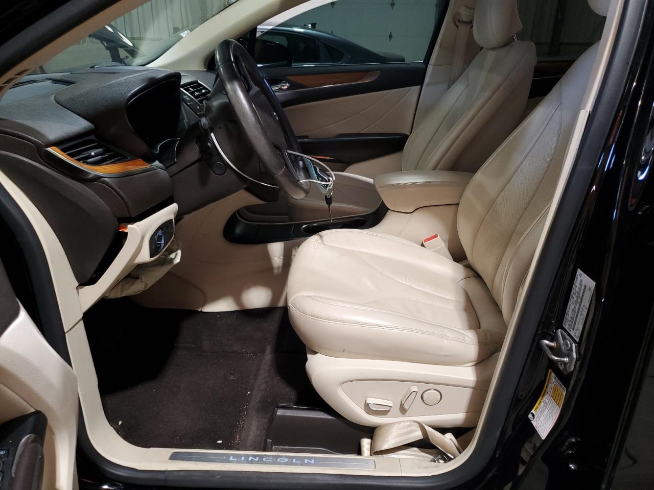 2016 Lincoln Mkc Reserve VIN: 5LMCJ3D98GUJ31404 Lot: 57305035