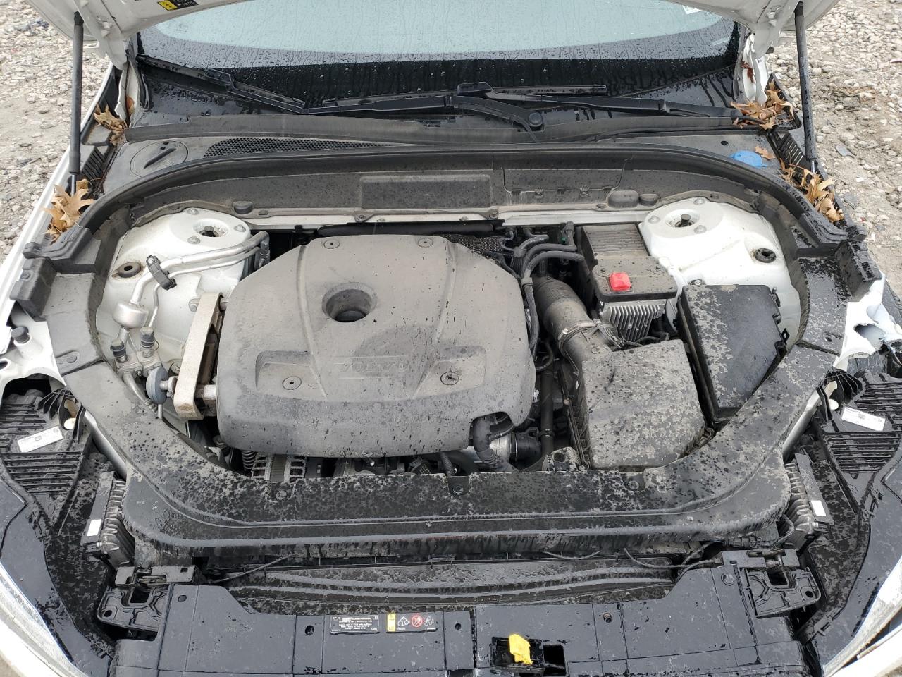 2020 Volvo Xc60 T5 Momentum VIN: YV4102RKXL1598937 Lot: 56326735