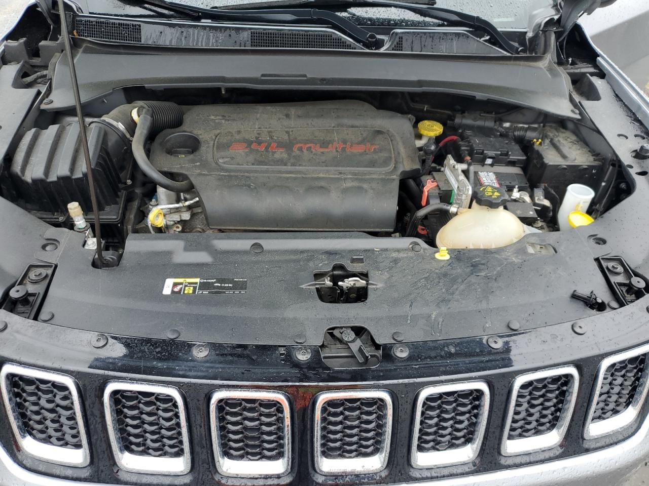 2018 Jeep Compass Latitude VIN: 3C4NJDBB9JT180222 Lot: 56979395