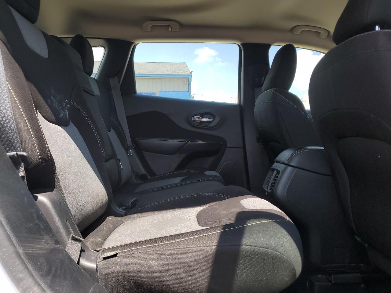 2014 Jeep Cherokee Sport VIN: 1C4PJMAB8EW268351 Lot: 56726105