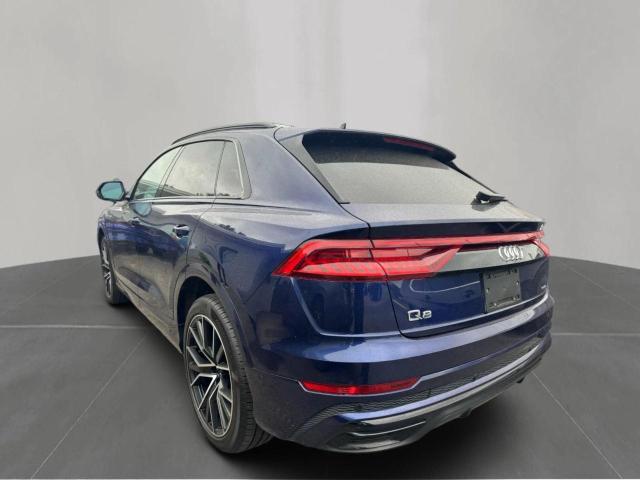  AUDI Q8 2020 Fioletowy