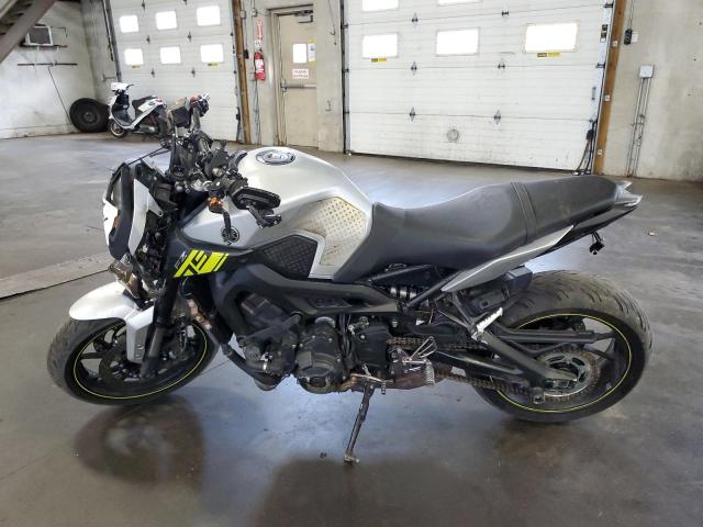 2017 YAMAHA FZ09 