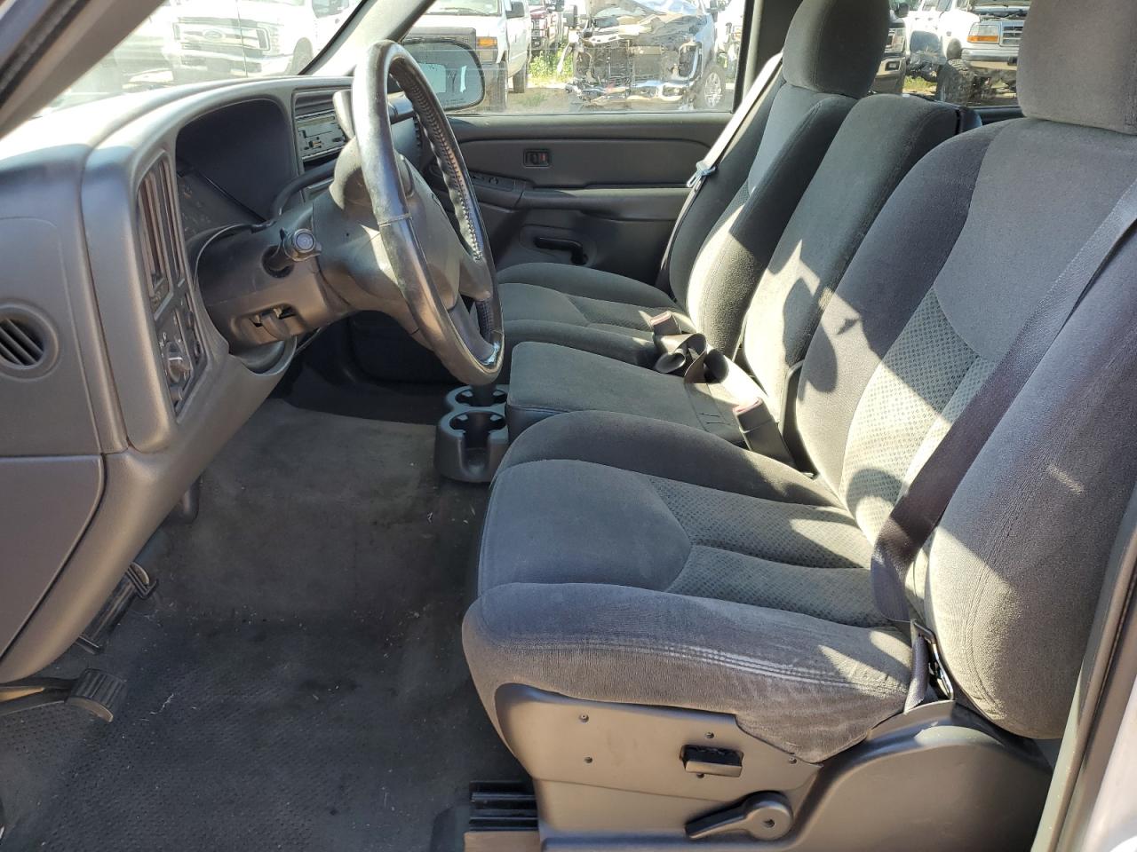 2005 Chevrolet Silverado C2500 Heavy Duty VIN: 1GCHC23U25F807189 Lot: 57034275