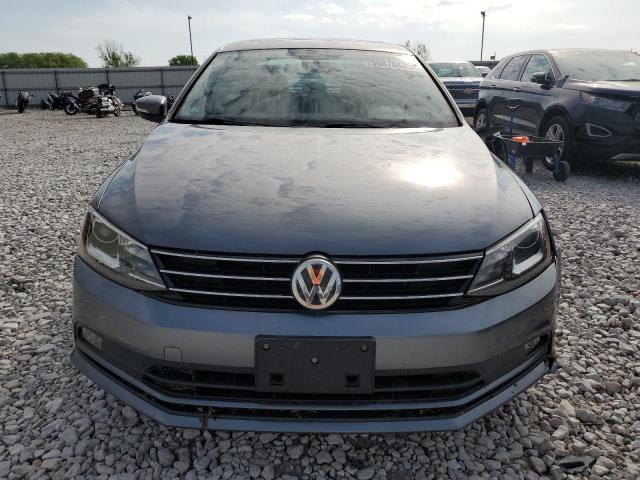 Sedans VOLKSWAGEN JETTA 2015 Szary