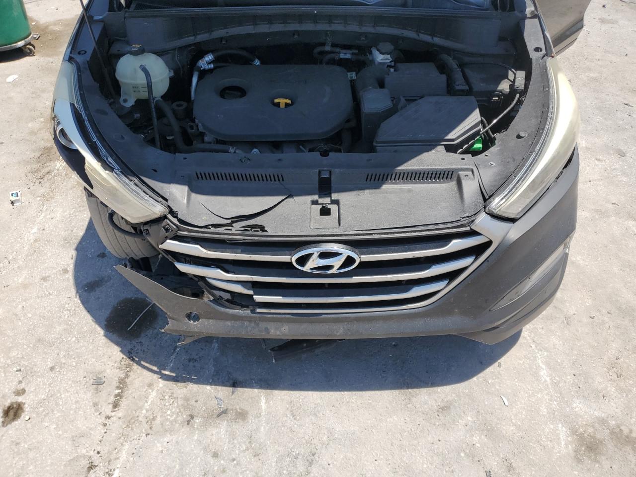 2017 Hyundai Tucson Limited VIN: KM8J33A42HU369702 Lot: 57225815