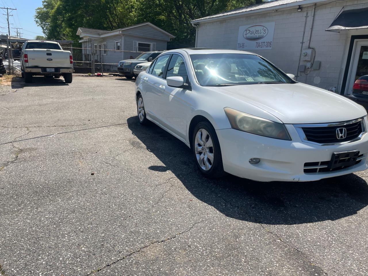 2010 Honda Accord Exl for Sale in Gastonia, NC - Minor Dent/Scratches