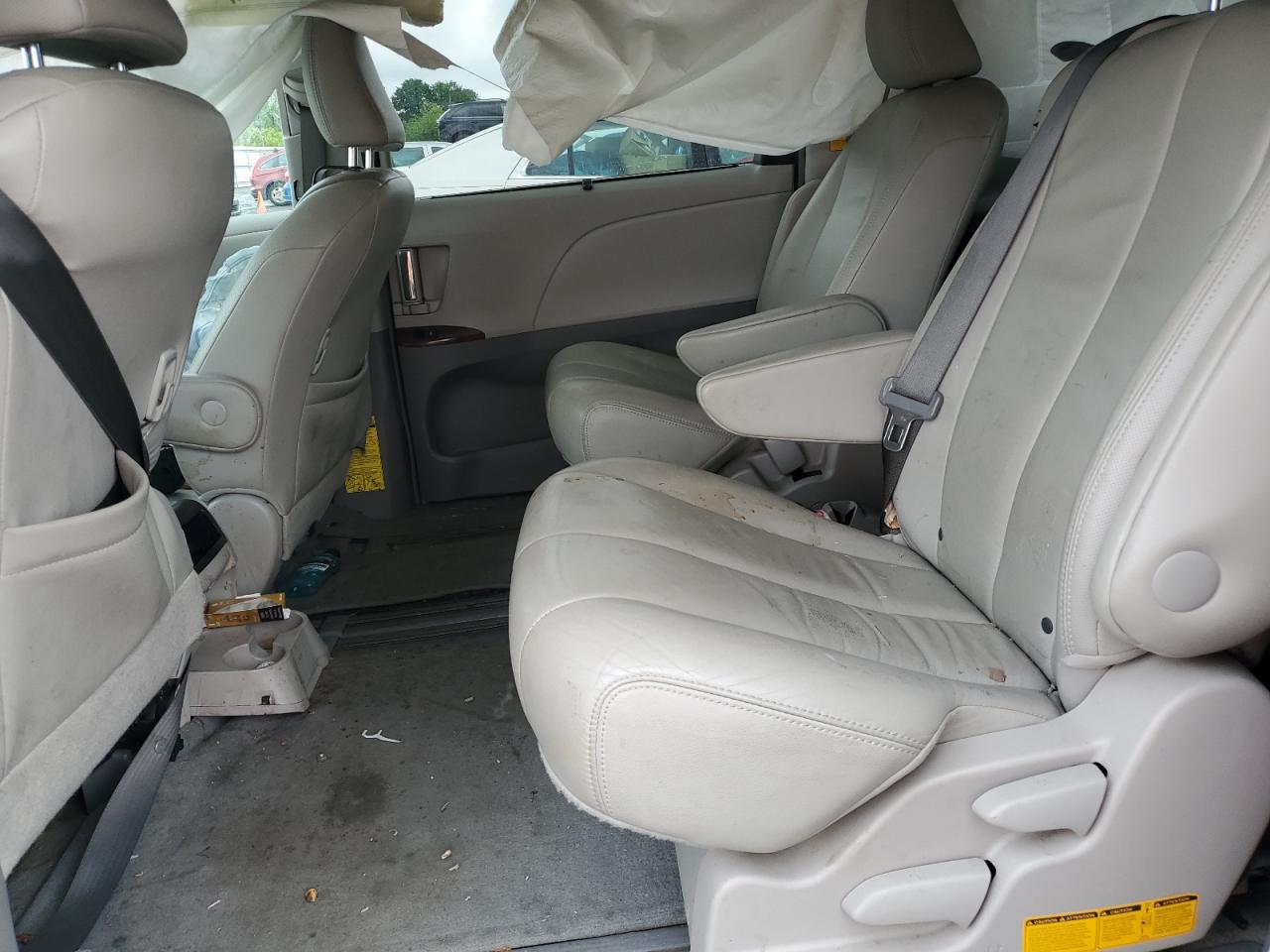 2014 Toyota Sienna Xle VIN: 5TDYK3DC0ES501445 Lot: 57309035
