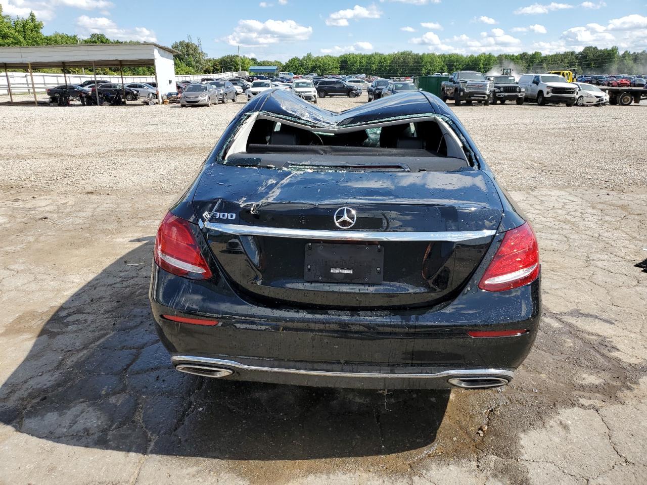 2018 Mercedes-Benz E 300 VIN: WDDZF4JB5JA336600 Lot: 59024215