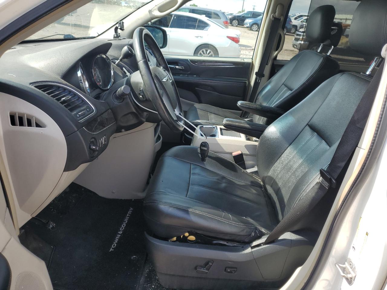 2013 Chrysler Town & Country Touring VIN: 2C4RC1BG1DR570633 Lot: 58738735