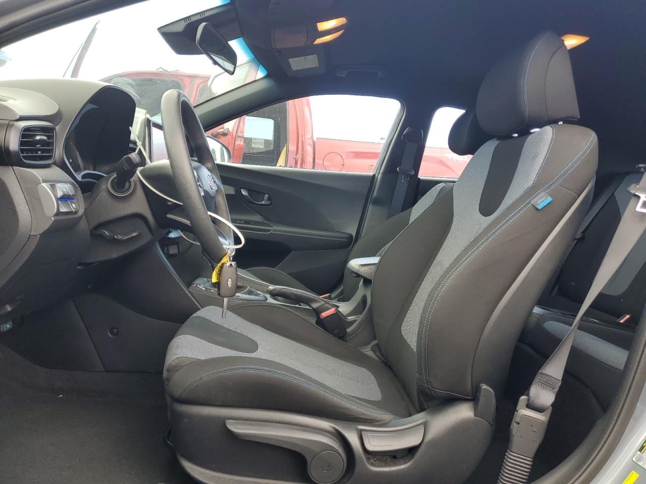 2019 Hyundai Veloster Base VIN: KMHTG6AF9KU006594 Lot: 56765575