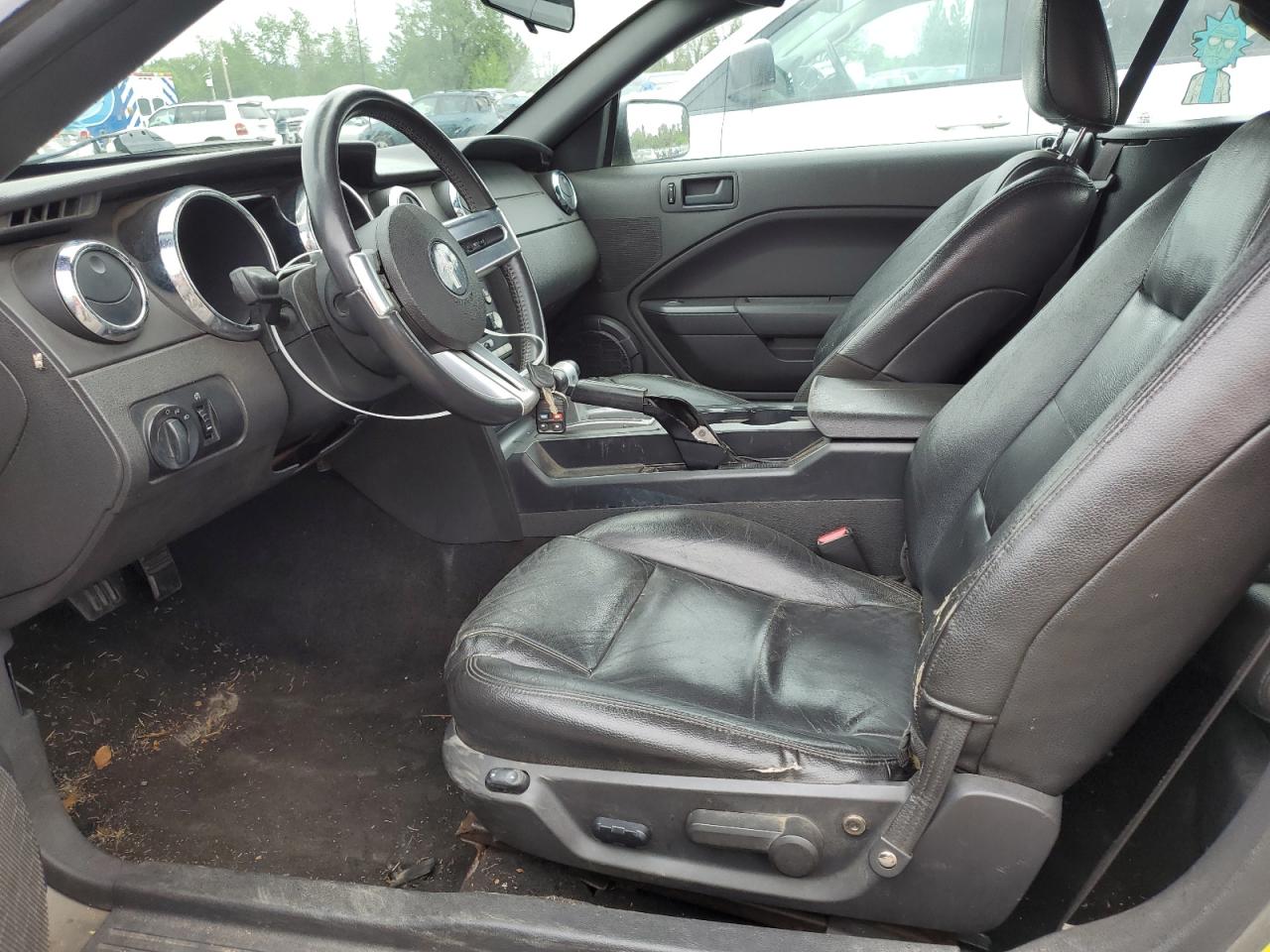 2005 Ford Mustang VIN: 1ZVFT84N855174556 Lot: 57481645
