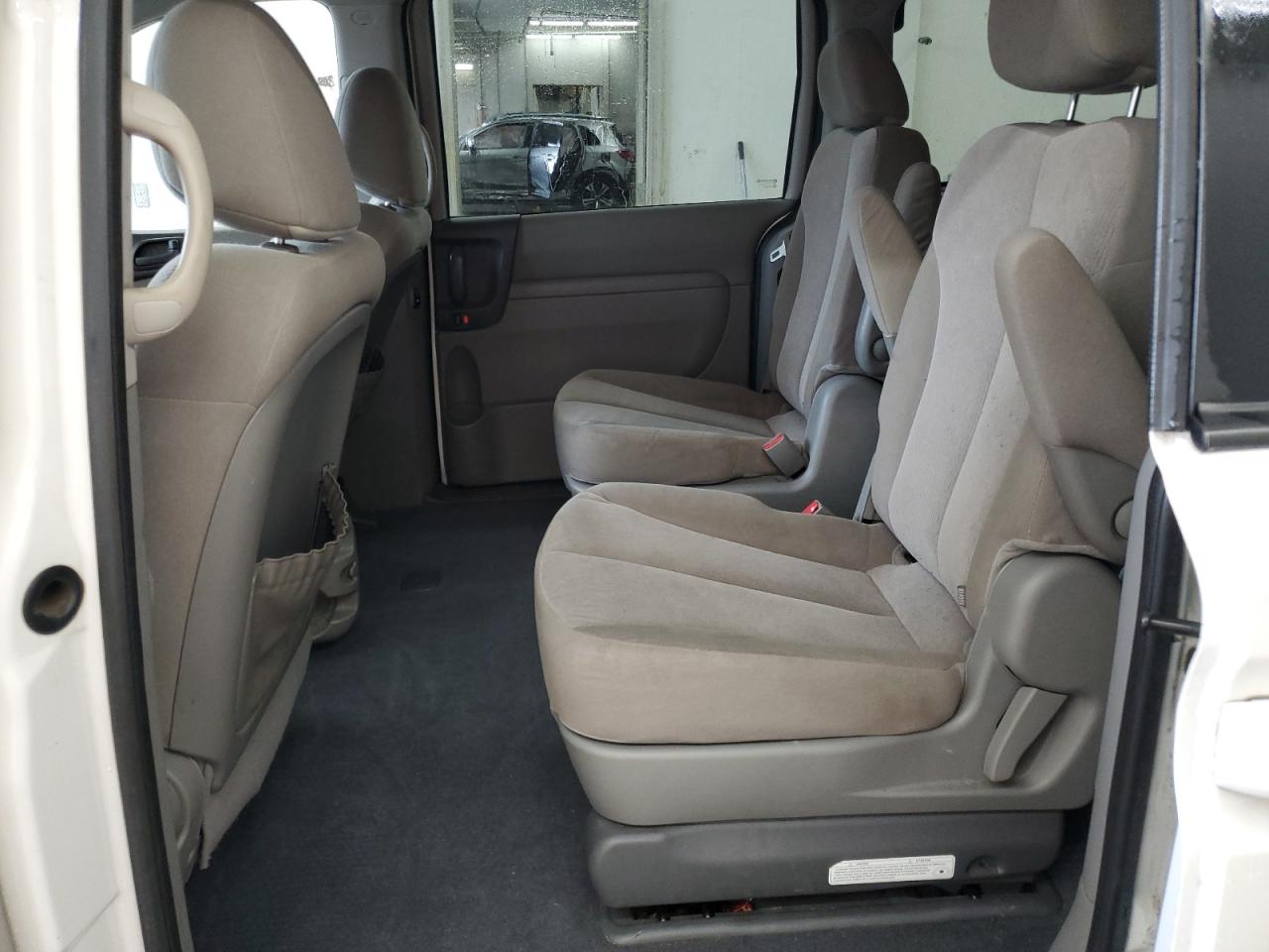 2011 Kia Sedona Lx VIN: KNDMG4C74B6404156 Lot: 57527605