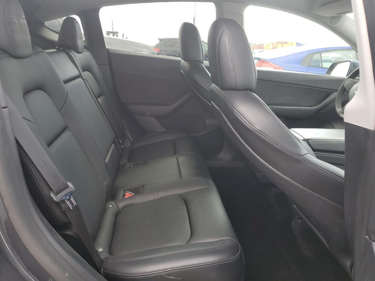 2021 Tesla Model Y VIN: 5YJYGDEE8MF218012 Lot: 56984465