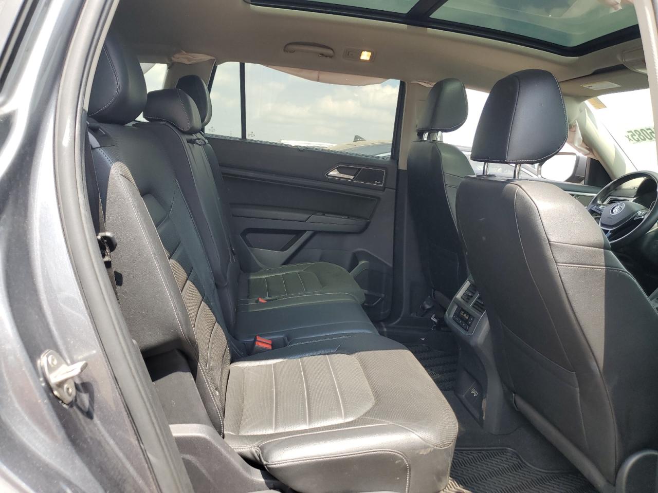 2019 Volkswagen Atlas Sel Premium VIN: 1V2NR2CA3KC575995 Lot: 56715085