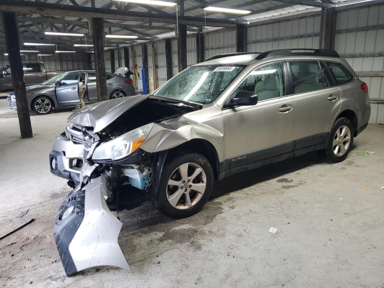 2014 Subaru Outback 2.5I for Sale in Madisonville, TN - Front End