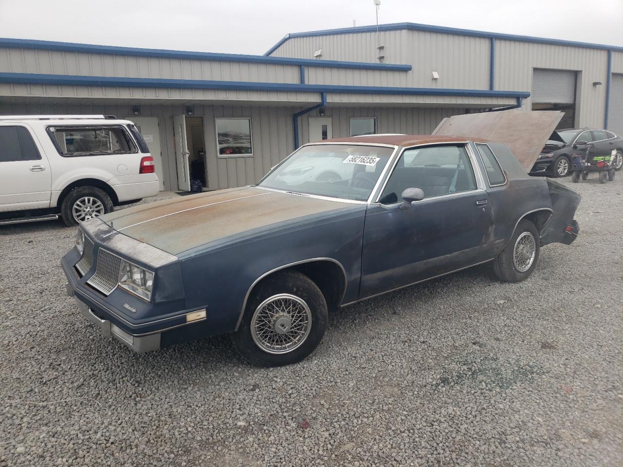 1983 Oldsmobile Cutlass Supreme na sprzedaż w Earlington, KY - Rear End
