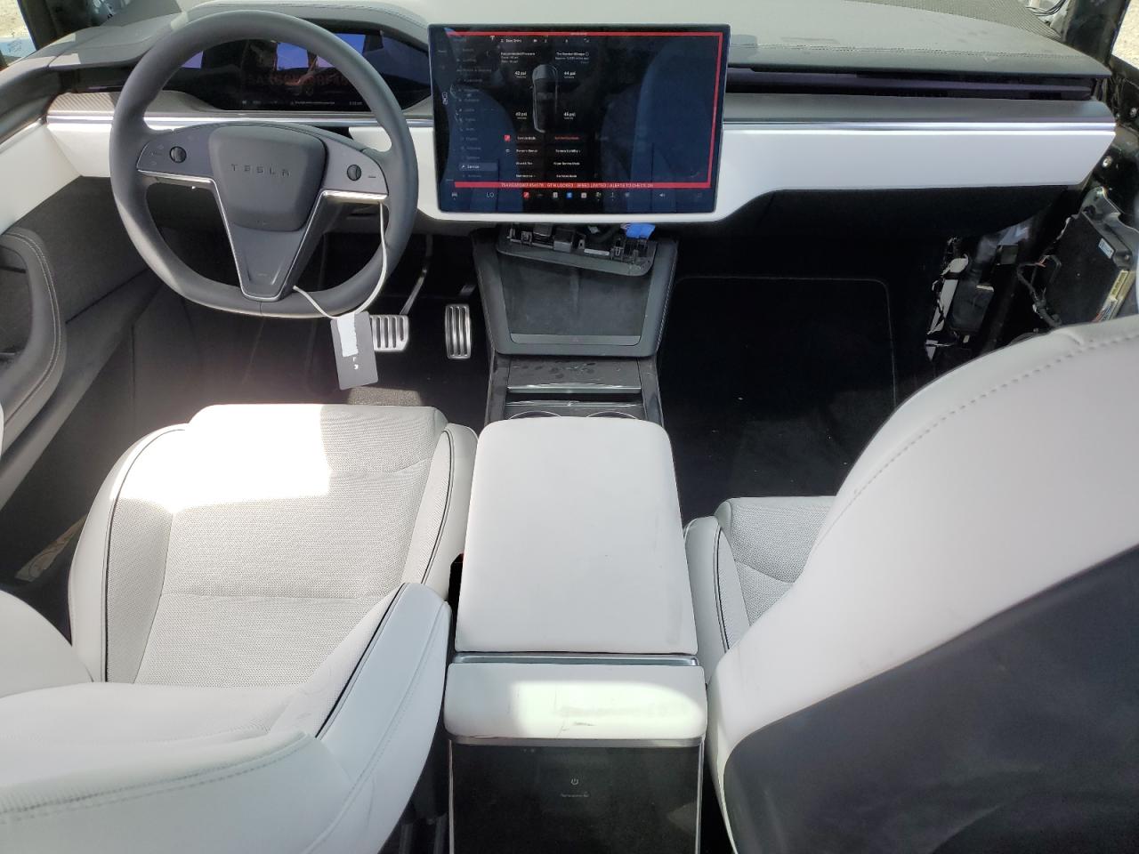 2024 Tesla Model X VIN: 7SAXCBE69RF454070 Lot: 56875585