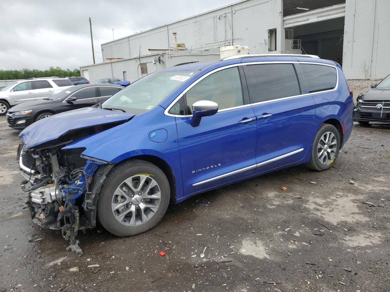 2021 Chrysler Pacifica Hybrid Pinnacle zu verkaufen in Fredericksburg, VA - Front End