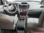 2012 Toyota Sienna Xle for Sale in Indianapolis, IN - Front End