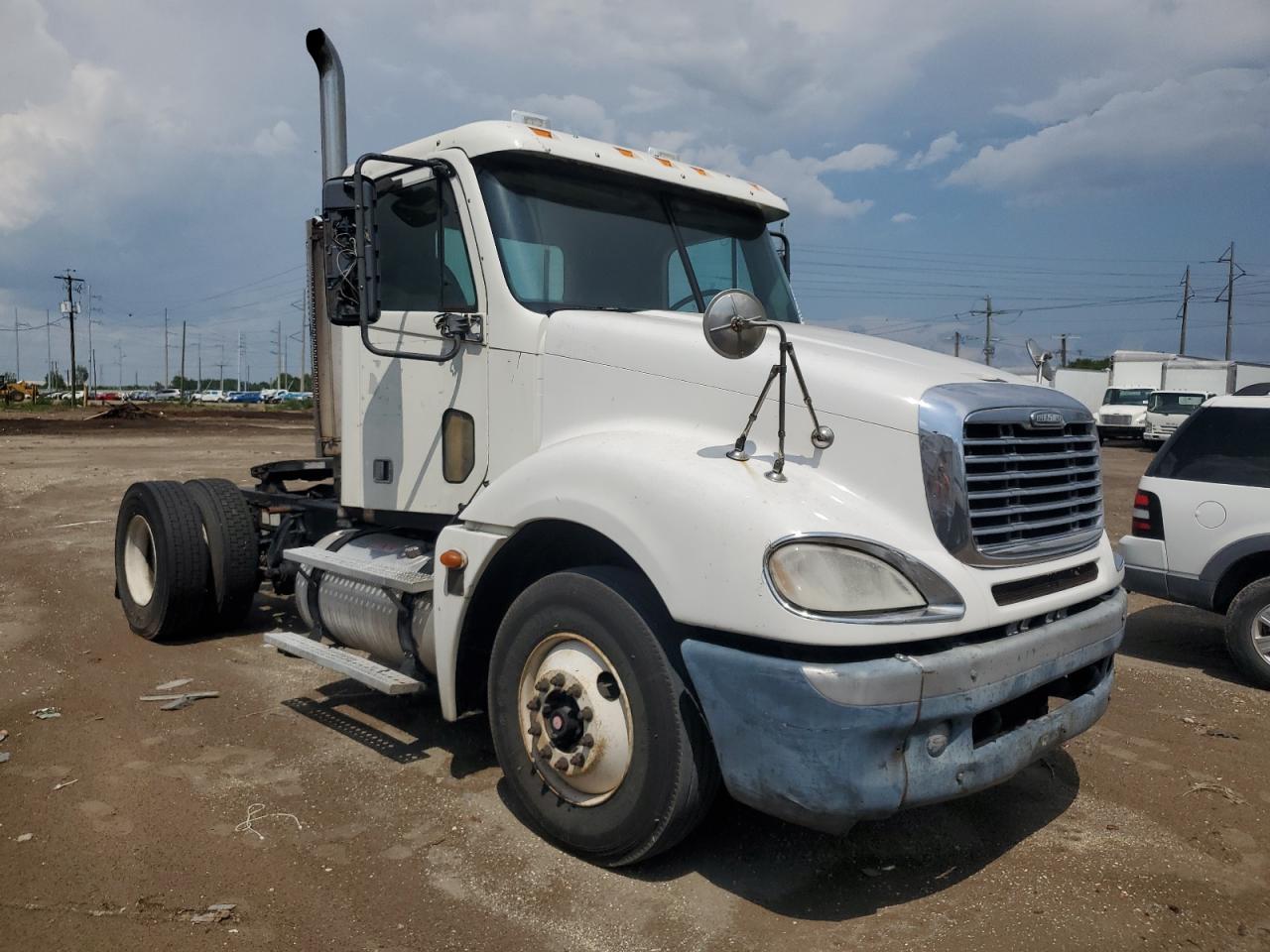 Riverview, FL에서 판매 중인 2006 Freightliner Columbia Semi Truck - Minor Dent/Scratches