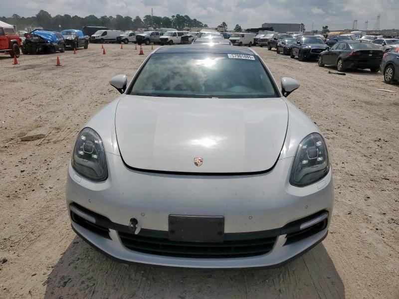  PORSCHE PANAMERA 2017 Biały