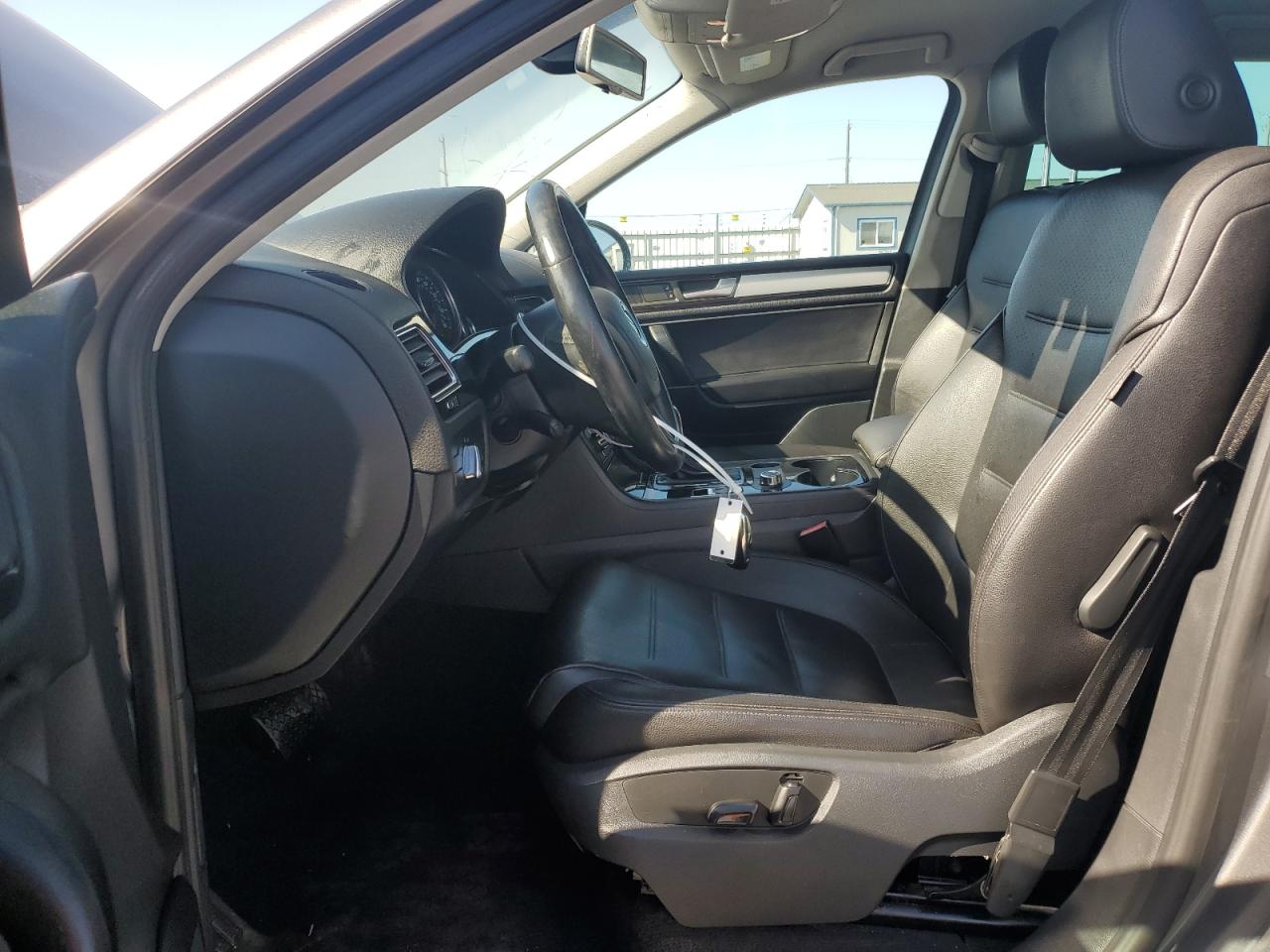 2013 Volkswagen Touareg V6 VIN: WVGEF9BP8DD009350 Lot: 55775385