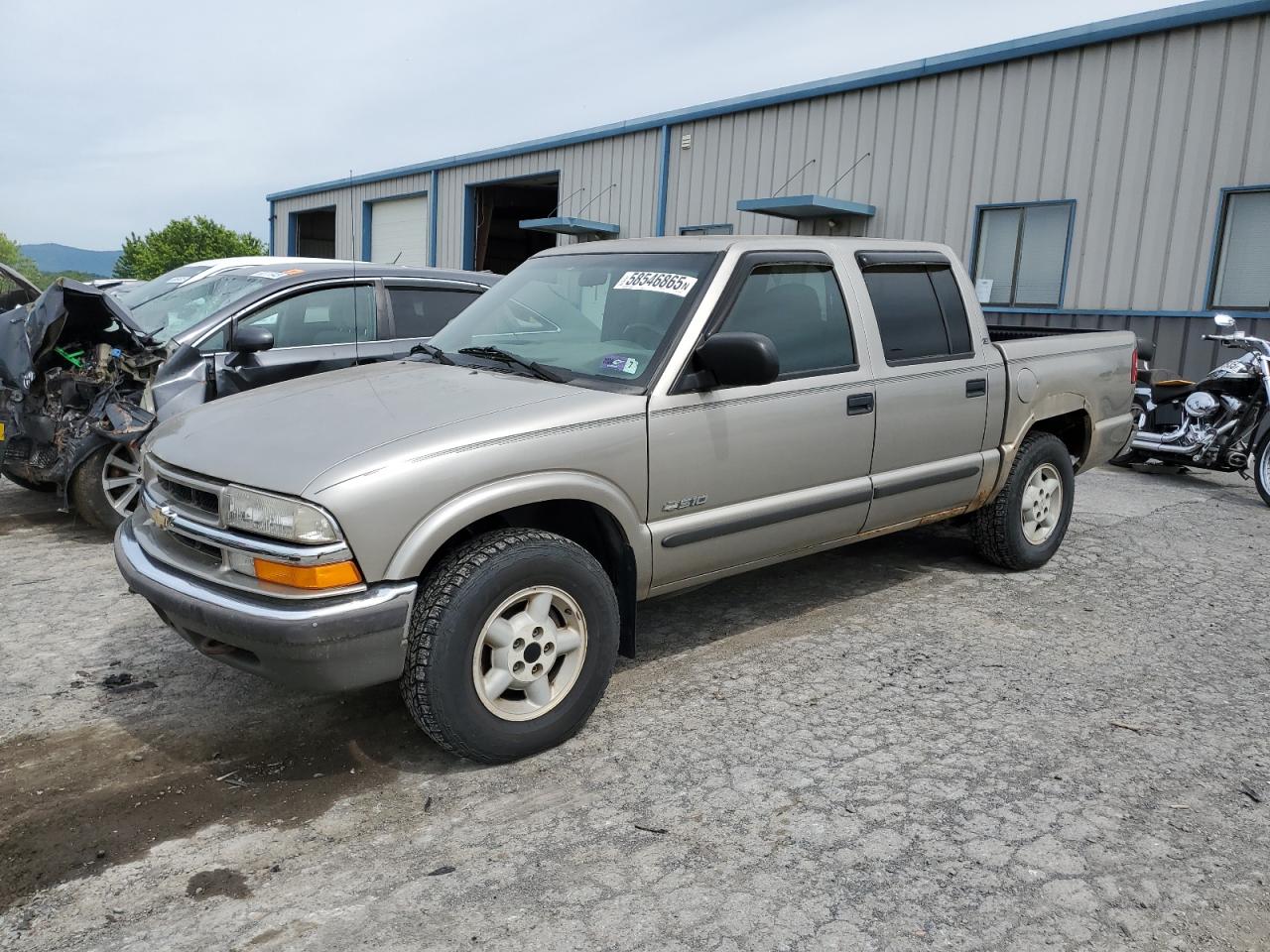 2001 Chevrolet S Truck S10 for Sale in Chambersburg, PA - Rear End
