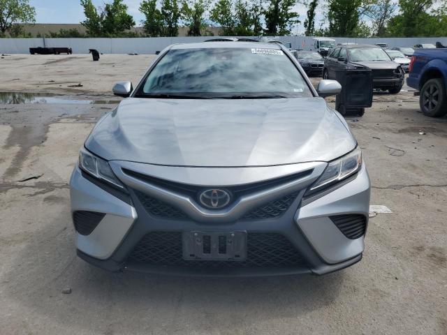  TOYOTA CAMRY 2019 Серебристый