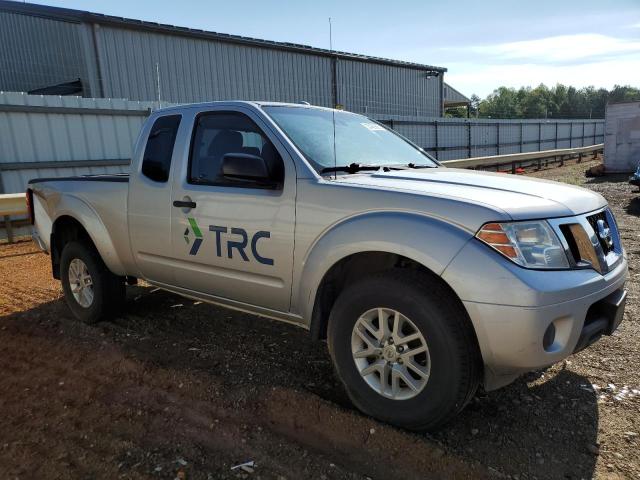  NISSAN FRONTIER 2018 Srebrny