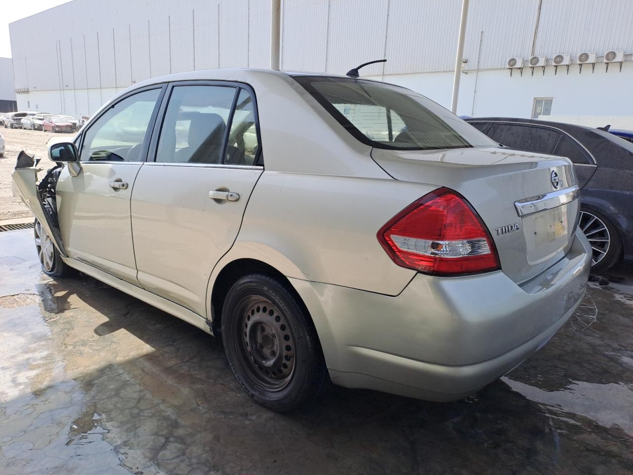 JN1CC11C18T008737 - 2006 Nissan Tiida - #57003175