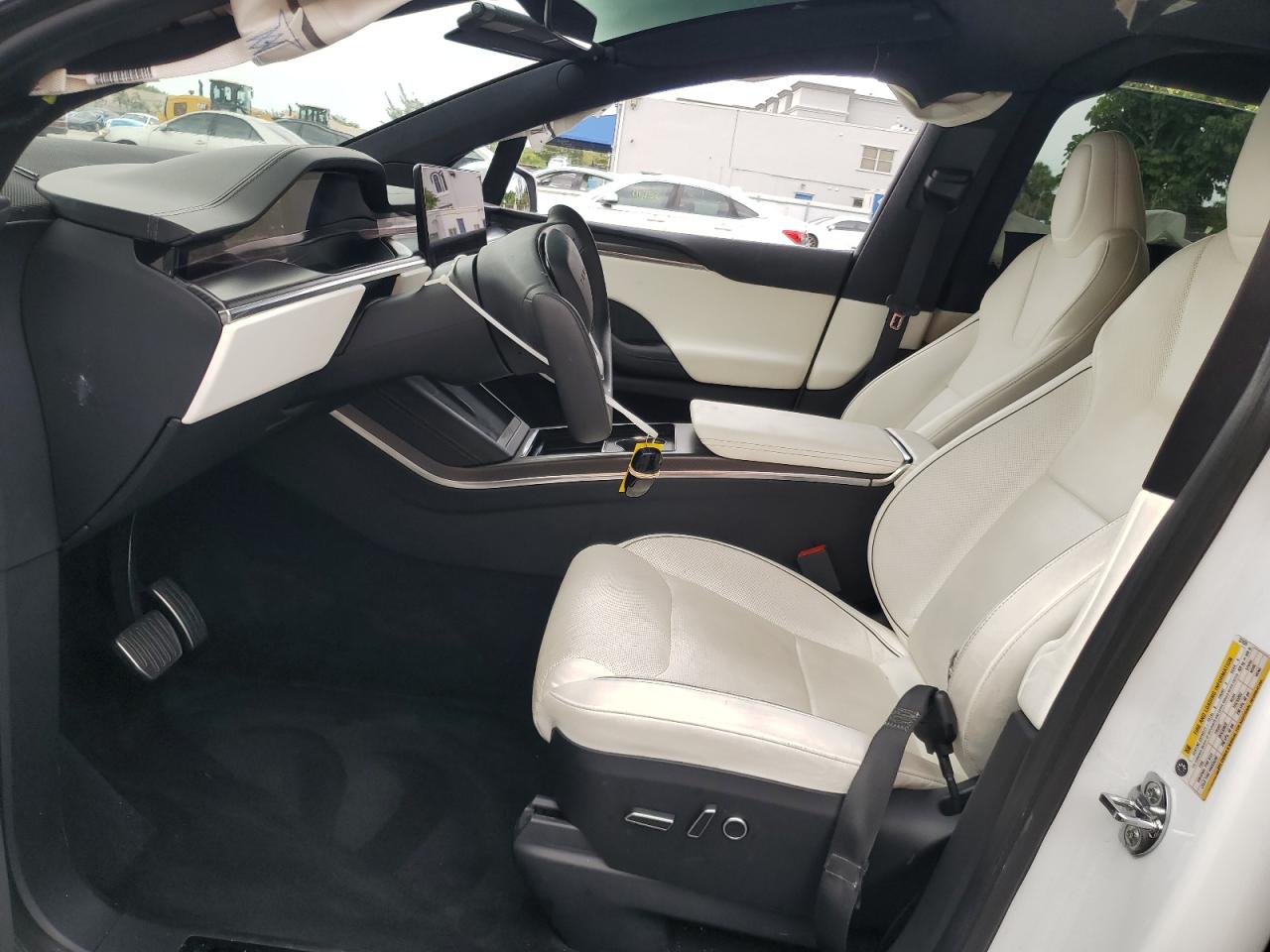 2022 Tesla Model X VIN: 7SAXCBE62NF331639 Lot: 56689885