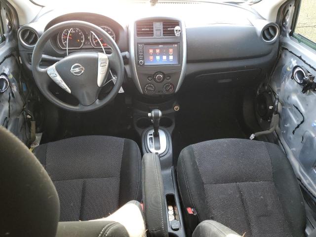  NISSAN VERSA 2019 Srebrny
