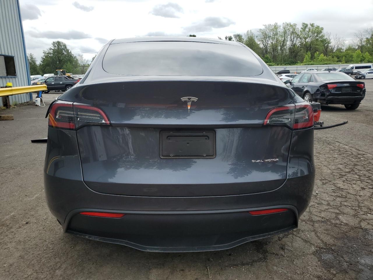 2023 Tesla Model Y VIN: 7SAYGDEE3PF870754 Lot: 56991315