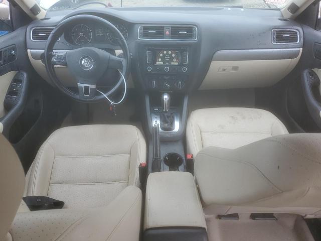 VOLKSWAGEN JETTA 2013 Кремовий