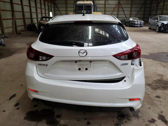  MAZDA 3 2017 White