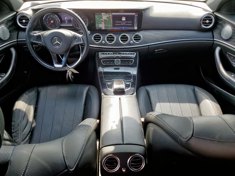 Sedans MERCEDES-BENZ E-CLASS 2017 Biały