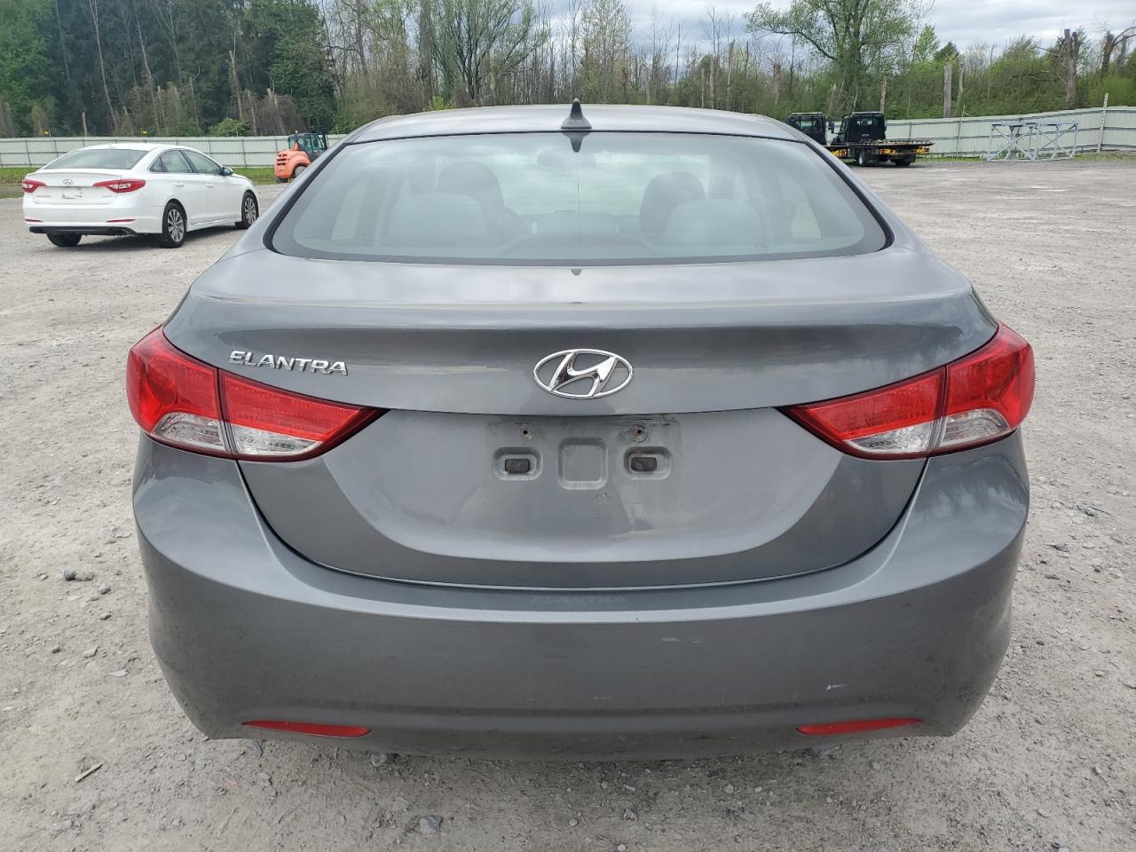 2013 Hyundai Elantra Gls VIN: 5NPDH4AE0DH329558 Lot: 56678545