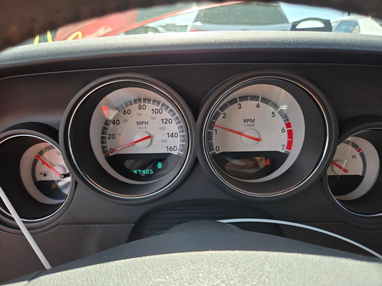 2009 Dodge Challenger R/T VIN: 2B3LJ54T69H588556 Lot: 56277855