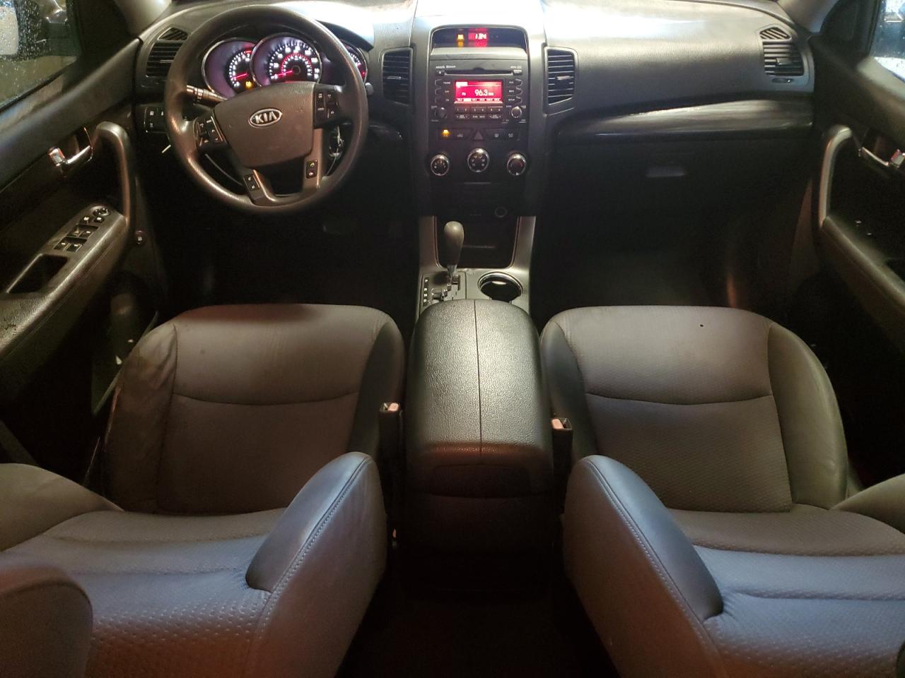 2011 Kia Sorento Base VIN: 5XYKTDA20BG148699 Lot: 56931405