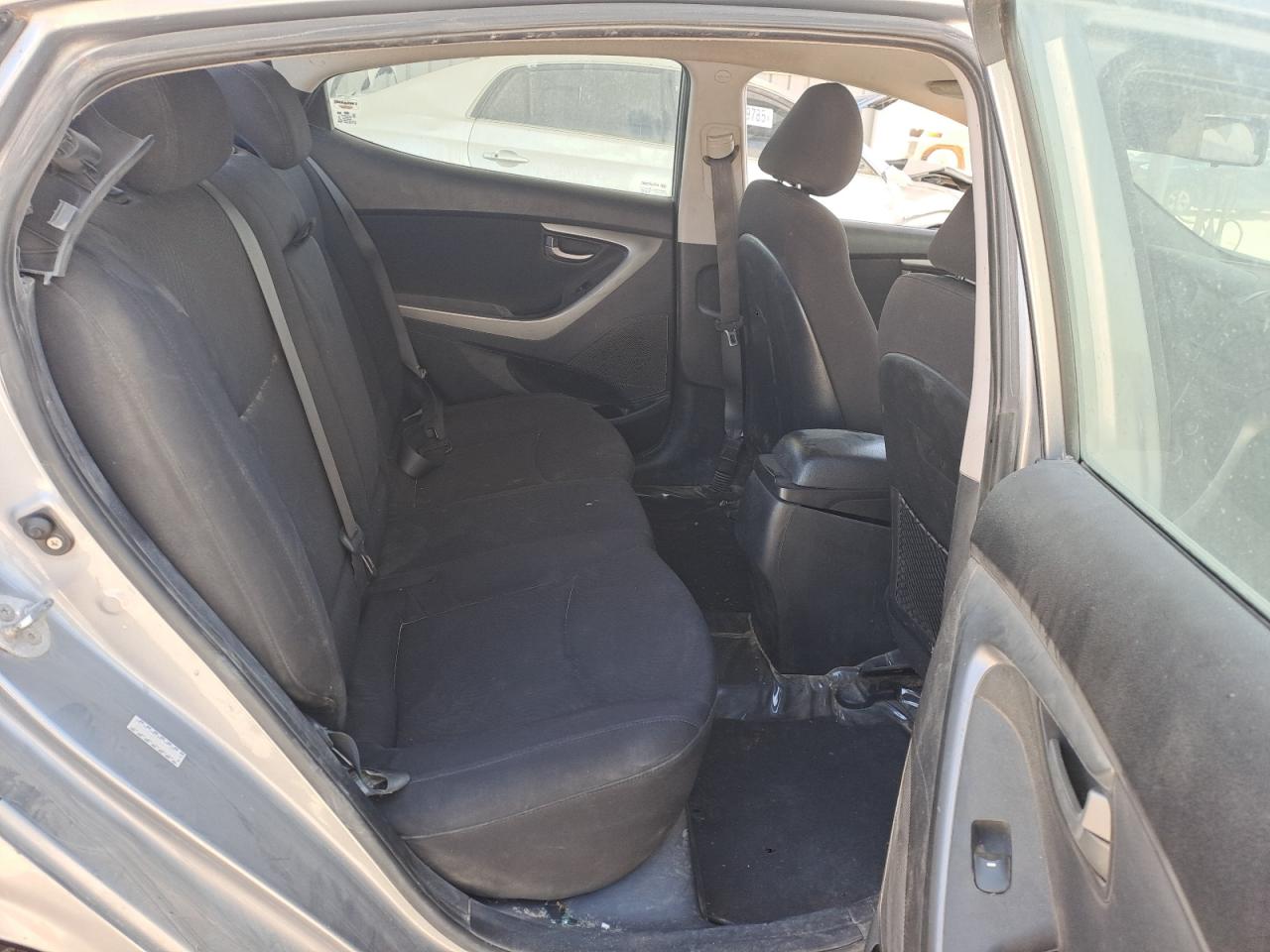 KMHDH4AE4GU477010 - 2017 Hyundai elantra - #55889745